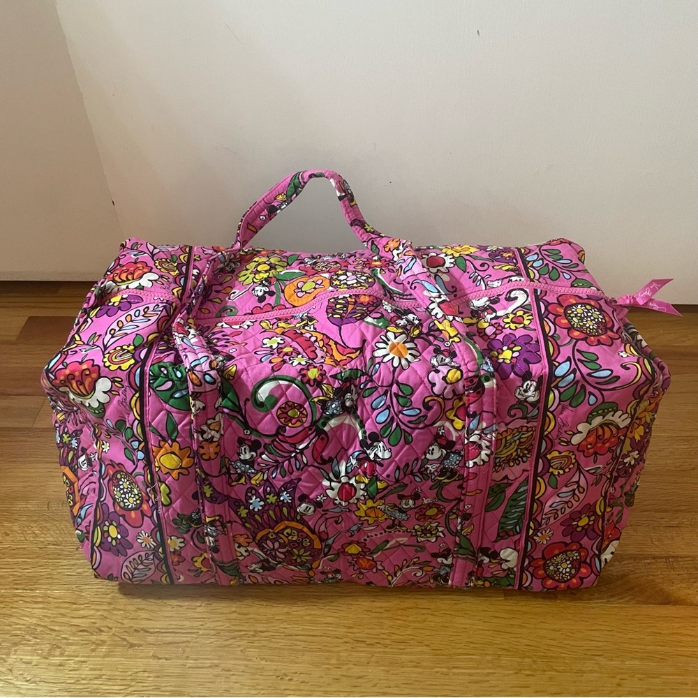 Vera Bradley Disney Parks Just Mousing Around Large Duffel Mickey Minnie Pink - Picture 8 of 10